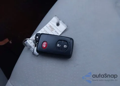 2015 Toyota Prius Three из США, поврежденный, VIN JTDKN3DU7F1900602